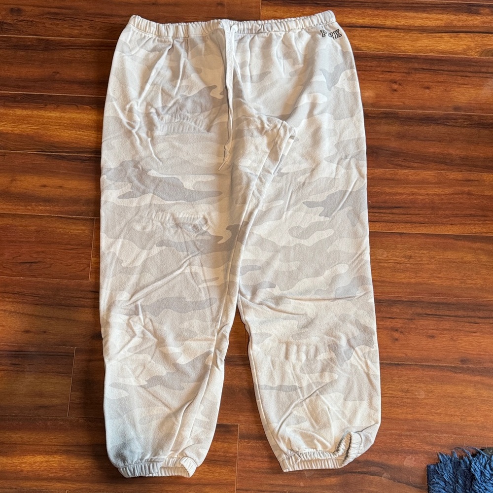 Victoria's Secret Pink Gray Lounge Shorts